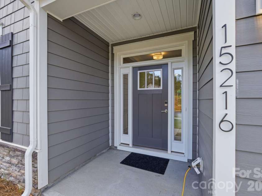 15216 First Broad Drive, Huntersville, NC 28078.  MLS# CAR4342685, YatesRealty ID 32386. Front porch