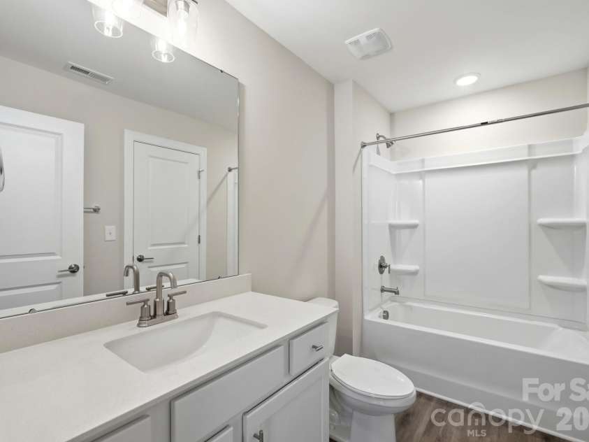 15216 First Broad Drive, Huntersville, NC 28078.  MLS# CAR4342685, YatesRealty ID 32386. Upper level bathroom