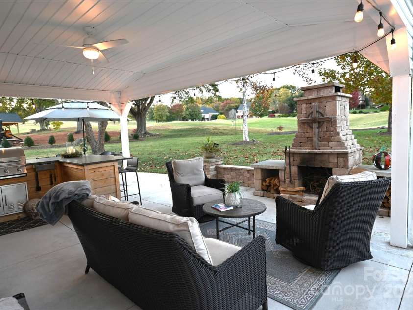 2602 Birdie Lane, Conover, NC 28613.  MLS# CAR4286238, YatesRealty ID 32387. 