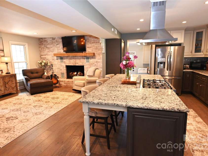 2602 Birdie Lane, Conover, NC 28613.  MLS# CAR4286238, YatesRealty ID 32387. 