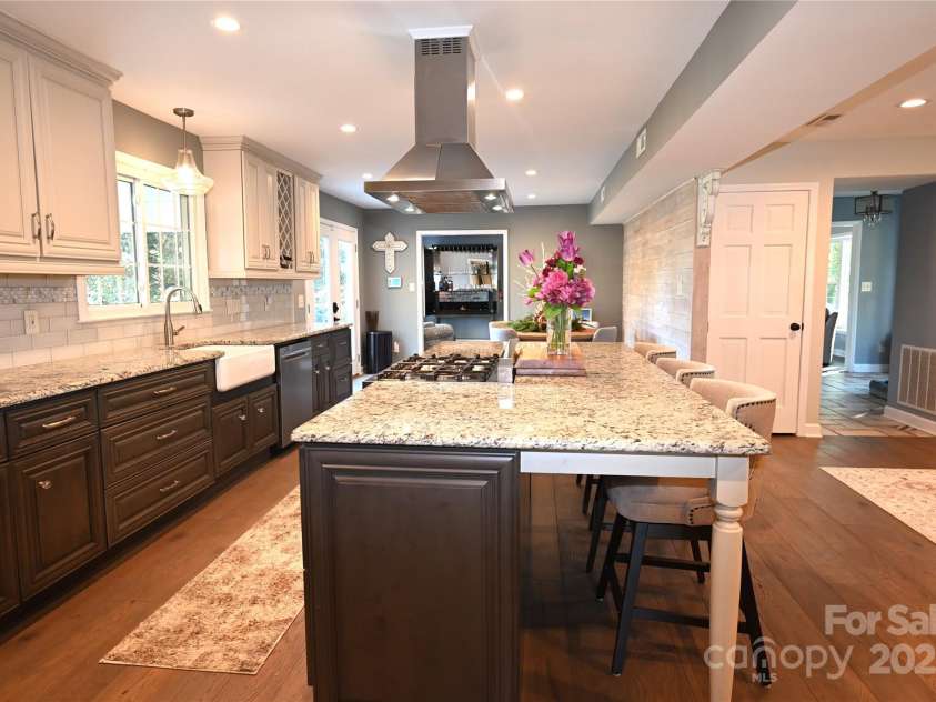 2602 Birdie Lane, Conover, NC 28613.  MLS# CAR4286238, YatesRealty ID 32387. 