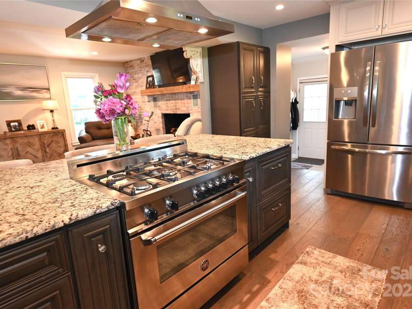 2602 Birdie Lane, Conover, NC 28613.  MLS# CAR4286238, YatesRealty ID 32387. 