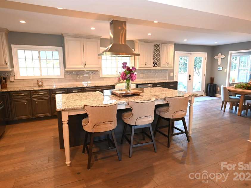 2602 Birdie Lane, Conover, NC 28613.  MLS# CAR4286238, YatesRealty ID 32387. 