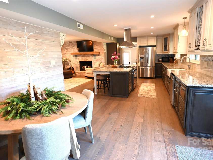 2602 Birdie Lane, Conover, NC 28613.  MLS# CAR4286238, YatesRealty ID 32387. 