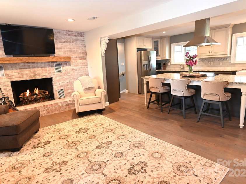 2602 Birdie Lane, Conover, NC 28613.  MLS# CAR4286238, YatesRealty ID 32387. 