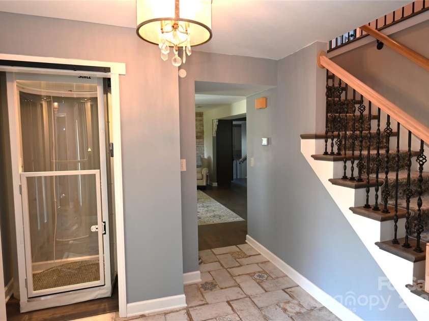 2602 Birdie Lane, Conover, NC 28613.  MLS# CAR4286238, YatesRealty ID 32387. 