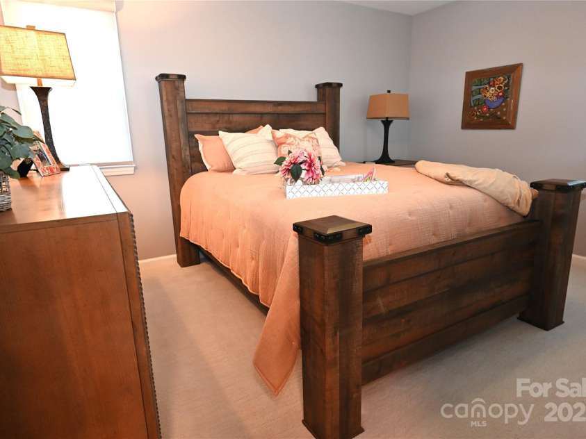 2602 Birdie Lane, Conover, NC 28613.  MLS# CAR4286238, YatesRealty ID 32387. 