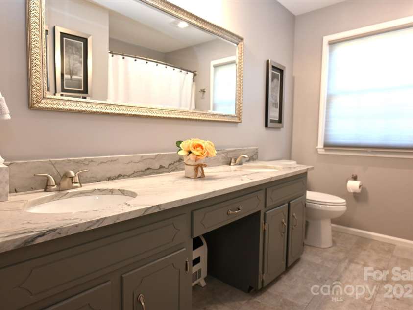 2602 Birdie Lane, Conover, NC 28613.  MLS# CAR4286238, YatesRealty ID 32387. 