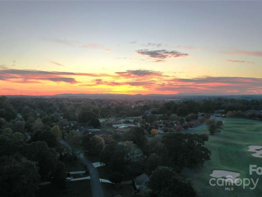 2602 Birdie Lane, Conover, NC 28613.  MLS# CAR4286238, YatesRealty ID 32387. 