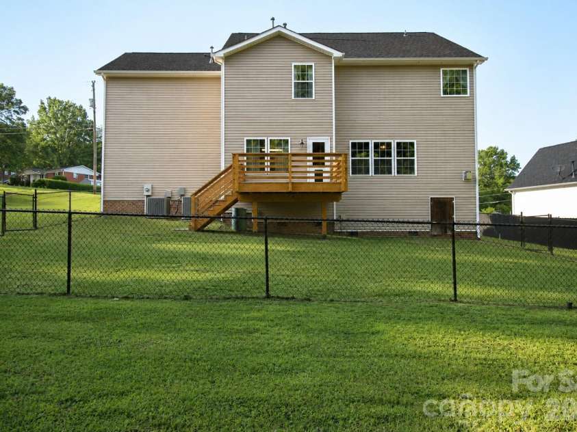 1034 Arrowhead Drive, Concord, NC 28025.  MLS# CAR4394849, YatesRealty ID 32388. 