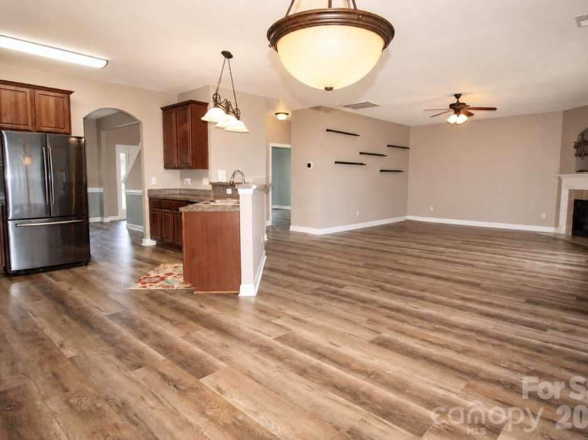 1034 Arrowhead Drive, Concord, NC 28025.  MLS# CAR4394849, YatesRealty ID 32388. Open floor plan from breakfast area