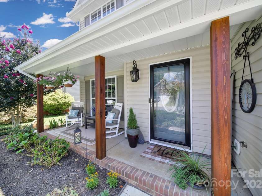 5515 Alexandrite Way, Fort Mill, SC 29708.  MLS# CAR4285357, YatesRealty ID 32388. 