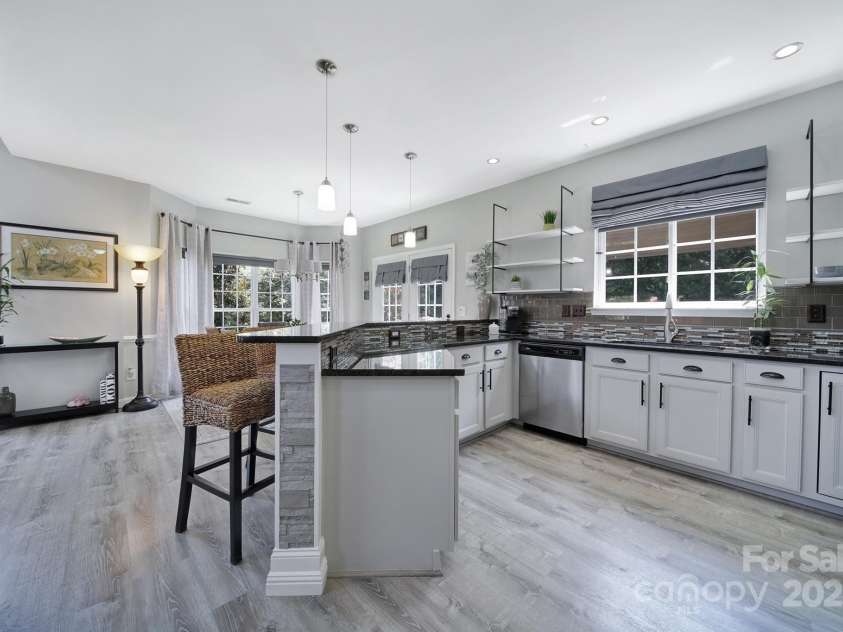 5515 Alexandrite Way, Fort Mill, SC 29708.  MLS# CAR4285357, YatesRealty ID 32388. 