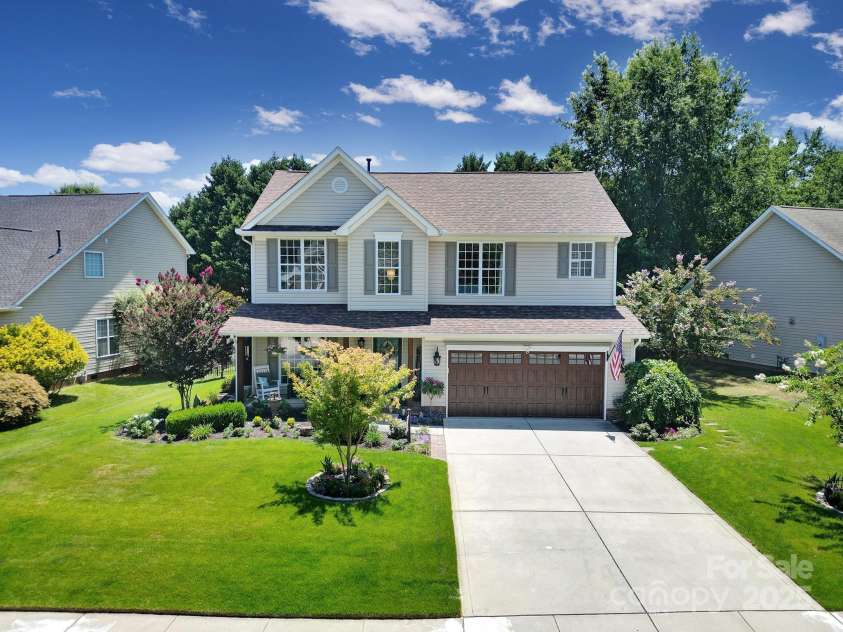 5515 Alexandrite Way, Fort Mill, SC 29708.  MLS# CAR4285357, YatesRealty ID 32388. 