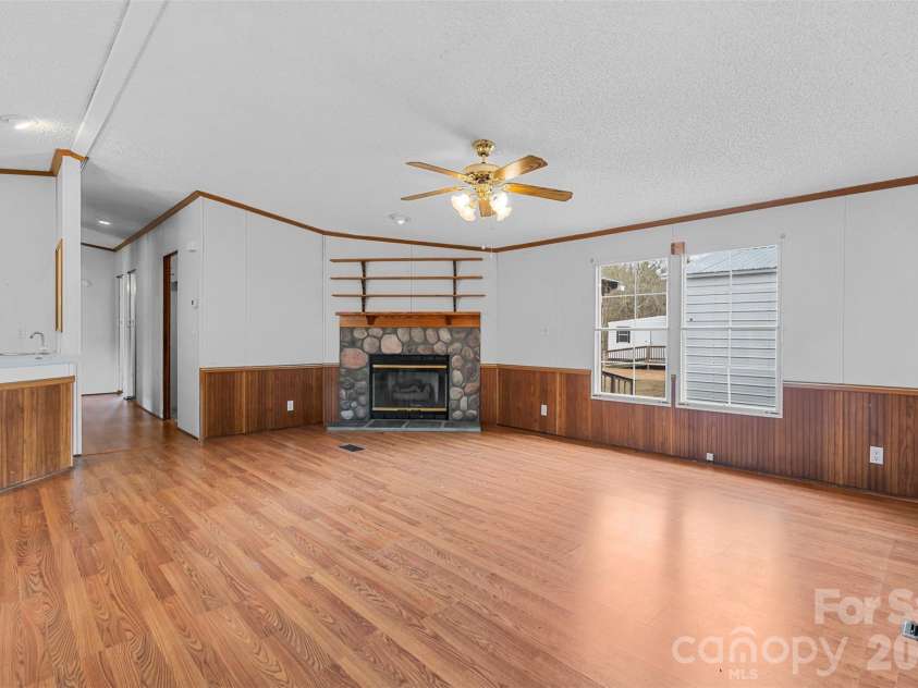 1700 Kershaw Highway, Camden, SC 29020.  MLS# CAR4342419, YatesRealty ID 3239. 