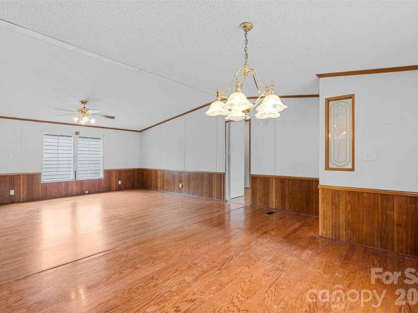 1700 Kershaw Highway, Camden, SC 29020.  MLS# CAR4342419, YatesRealty ID 3239. 