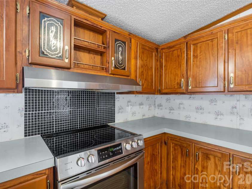 1700 Kershaw Highway, Camden, SC 29020.  MLS# CAR4342419, YatesRealty ID 3239. 