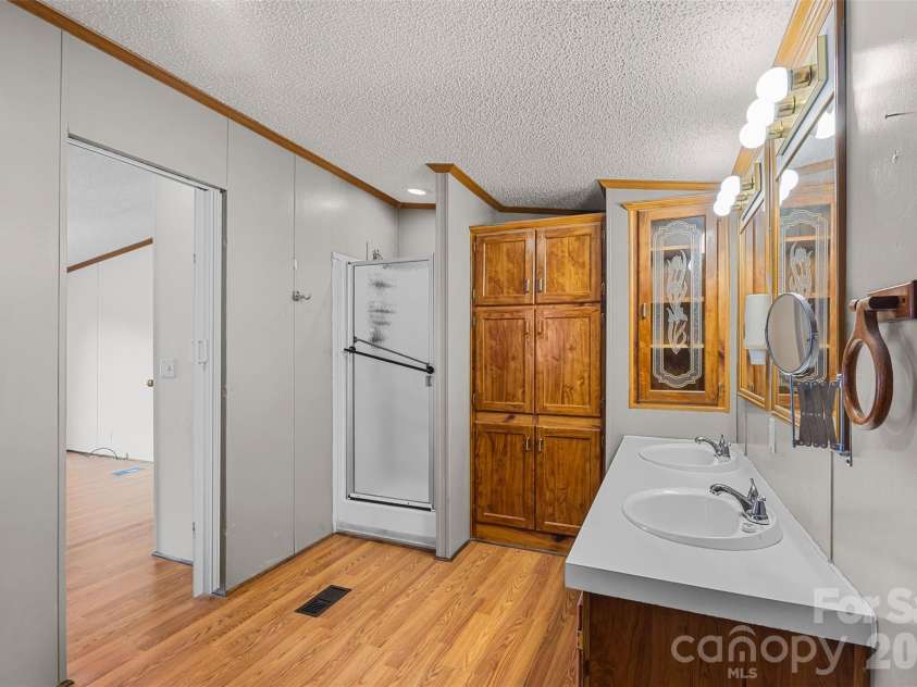 1700 Kershaw Highway, Camden, SC 29020.  MLS# CAR4342419, YatesRealty ID 3239. 