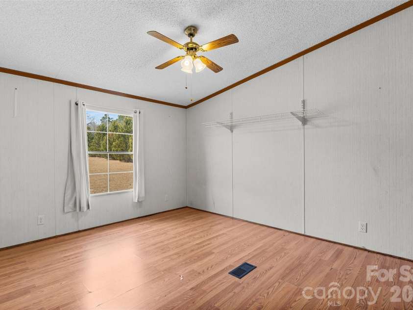 1700 Kershaw Highway, Camden, SC 29020.  MLS# CAR4342419, YatesRealty ID 3239. 