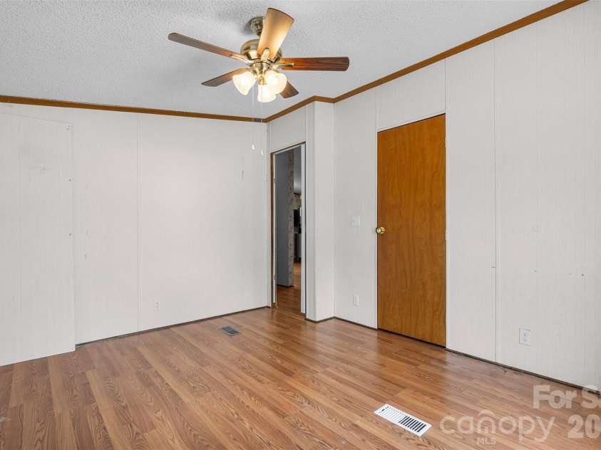 1700 Kershaw Highway, Camden, SC 29020.  MLS# CAR4342419, YatesRealty ID 3239. 