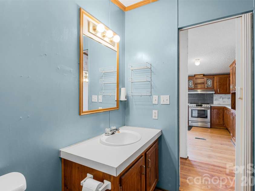 1700 Kershaw Highway, Camden, SC 29020.  MLS# CAR4342419, YatesRealty ID 3239. 