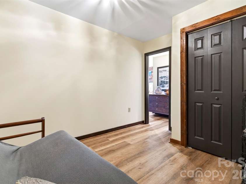 1909 Linville Drive, Marion, NC 28752.  MLS# CAR4327984, YatesRealty ID 3239. 