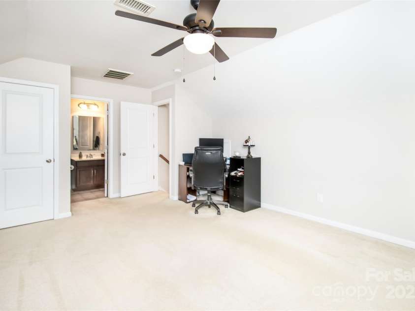 128 Millen Drive, Mooresville, NC 28115.  MLS# CAR4234778, YatesRealty ID 32390. 3rd floor office/bedroom/flex area