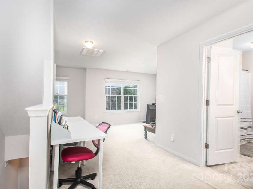 128 Millen Drive, Mooresville, NC 28115.  MLS# CAR4318597, YatesRealty ID 32390. 2nd floor flex area