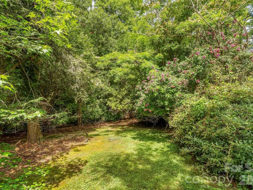 2040 Hampson Road, Morganton, NC 28655.  MLS# CAR4393978, YatesRealty ID 32390. 