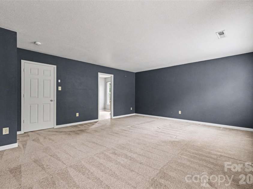 3800 Shasta Circle, Clover, SC 29710.  MLS# CAR4388053, YatesRealty ID 32391. 