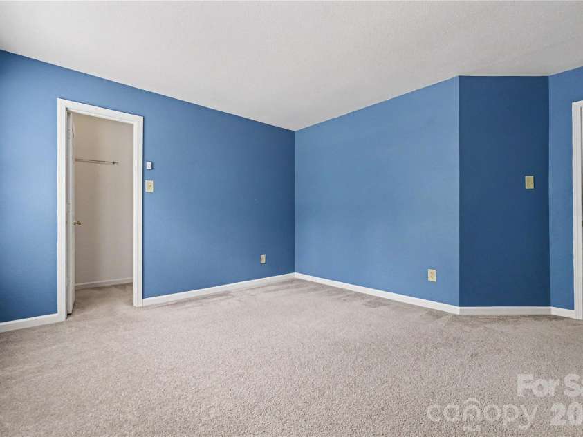 3800 Shasta Circle, Clover, SC 29710.  MLS# CAR4388053, YatesRealty ID 32391. 