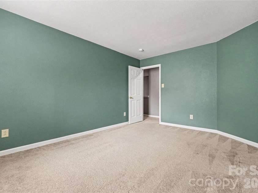 3800 Shasta Circle, Clover, SC 29710.  MLS# CAR4388053, YatesRealty ID 32391. 