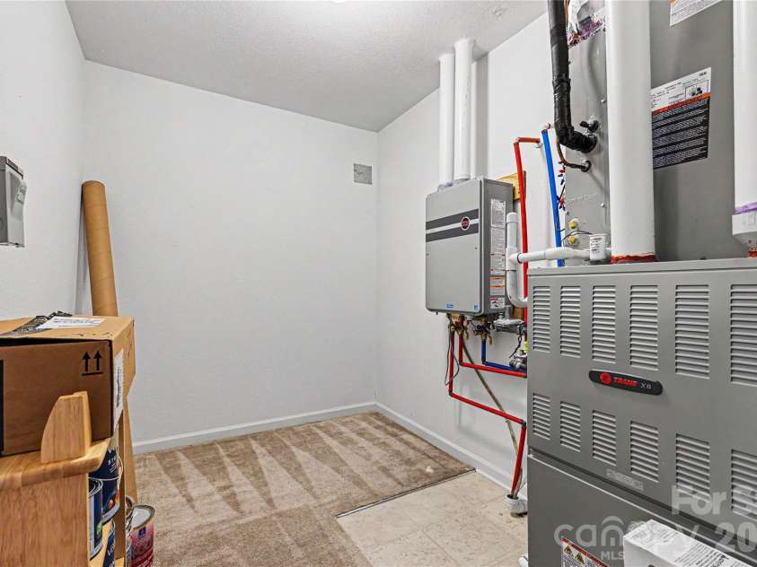 3800 Shasta Circle, Clover, SC 29710.  MLS# CAR4388053, YatesRealty ID 32391. 