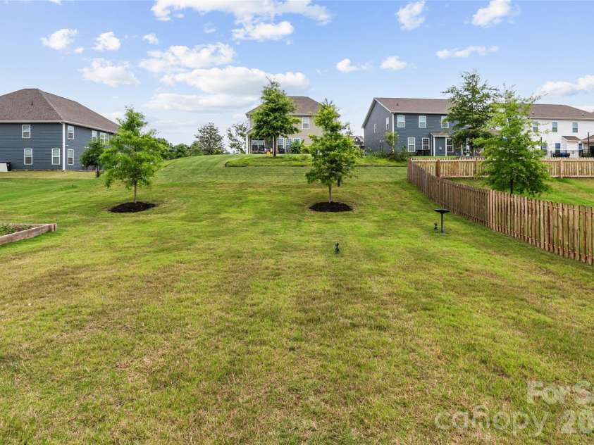 4009 Cherry Mill Court, Huntersville, NC 28078.  MLS# CAR4390998, YatesRealty ID 32392. 