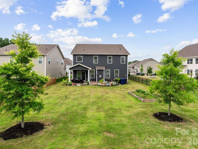 4009 Cherry Mill Court, Huntersville, NC 28078.  MLS# CAR4390998, YatesRealty ID 32392. 