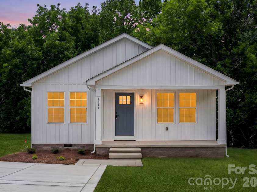 1511 Horah Street, Salisbury, NC 28144.  MLS# CAR4381407, YatesRealty ID 32393. 