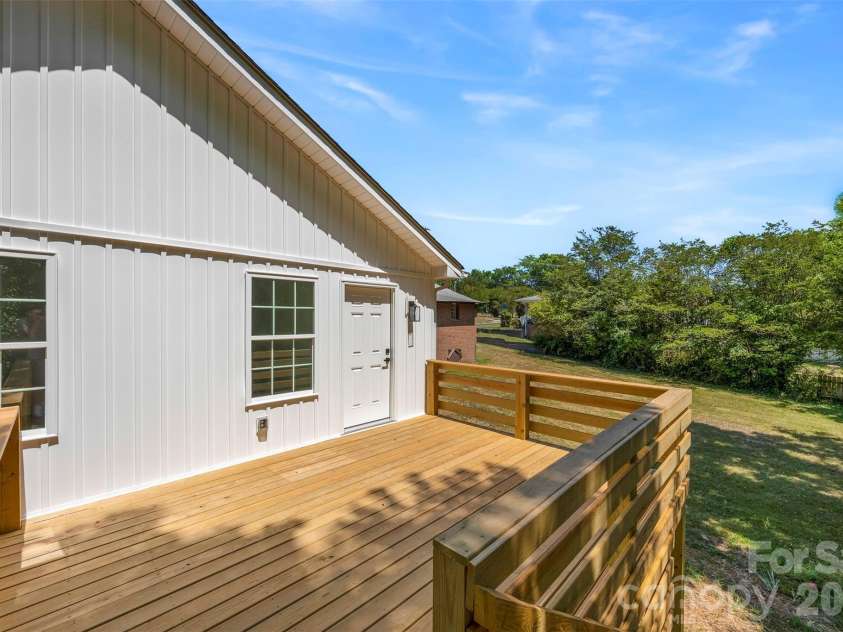 1511 Horah Street, Salisbury, NC 28144.  MLS# CAR4381407, YatesRealty ID 32393. 
