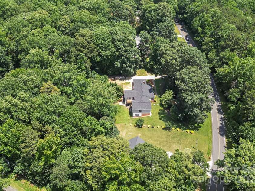 267 Winthrow Creek Road, Mooresville, NC 28115.  MLS# CAR4274339, YatesRealty ID 32394. Large Lot