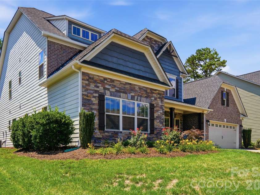 2827 Donegal Drive, Kannapolis, NC 28081.  MLS# CAR4402710, YatesRealty ID 32394. 
