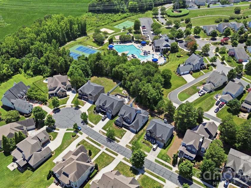 2827 Donegal Drive, Kannapolis, NC 28081.  MLS# CAR4402710, YatesRealty ID 32394. 