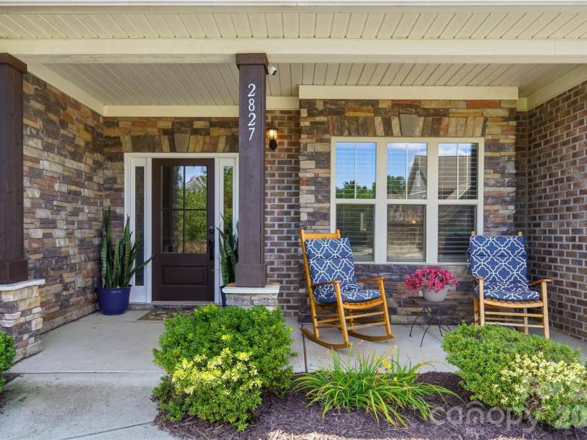 2827 Donegal Drive, Kannapolis, NC 28081.  MLS# CAR4402710, YatesRealty ID 32394. 