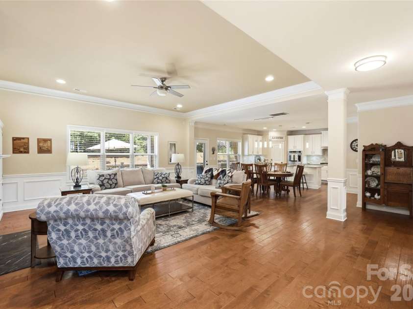 2827 Donegal Drive, Kannapolis, NC 28081.  MLS# CAR4402710, YatesRealty ID 32394. 