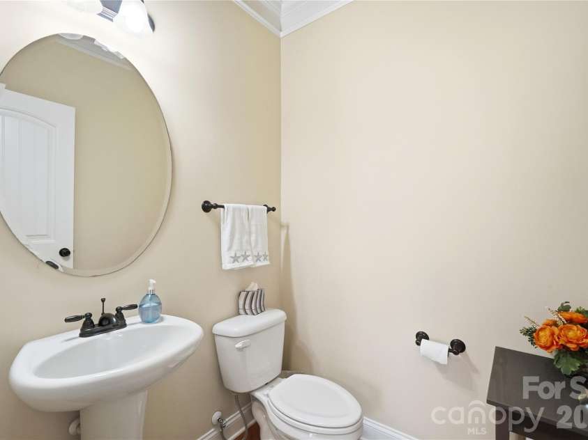 2827 Donegal Drive, Kannapolis, NC 28081.  MLS# CAR4402710, YatesRealty ID 32394. 