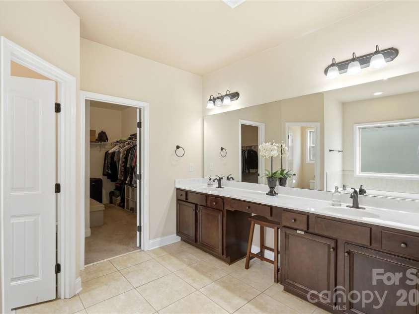 2827 Donegal Drive, Kannapolis, NC 28081.  MLS# CAR4402710, YatesRealty ID 32394. 