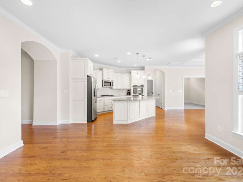 135 Valleymist Lane, Mooresville, NC 28117.  MLS# CAR4278379, YatesRealty ID 32395. 