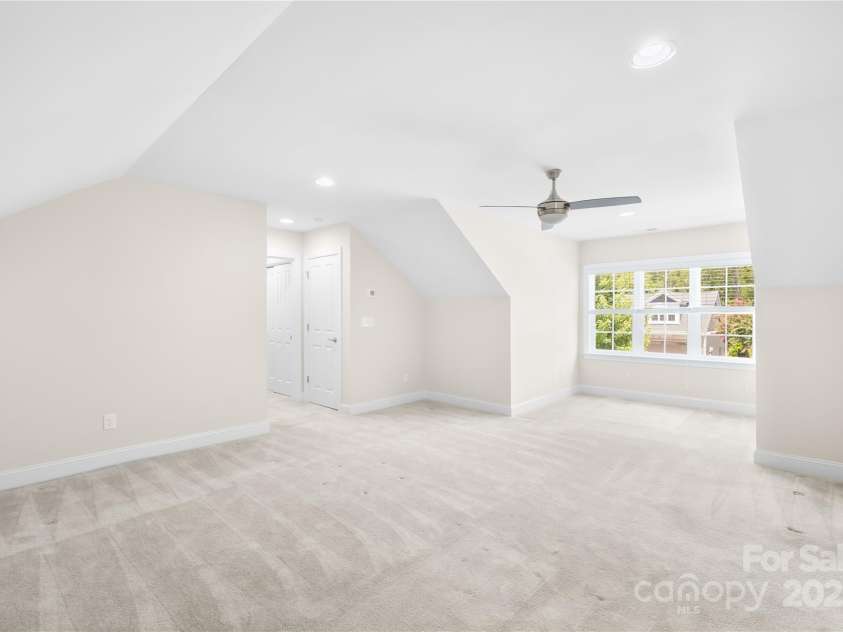 135 Valleymist Lane, Mooresville, NC 28117.  MLS# CAR4278379, YatesRealty ID 32395. Bonus room