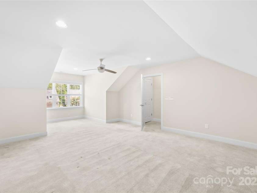 135 Valleymist Lane, Mooresville, NC 28117.  MLS# CAR4278379, YatesRealty ID 32395. Bonus room upstairs