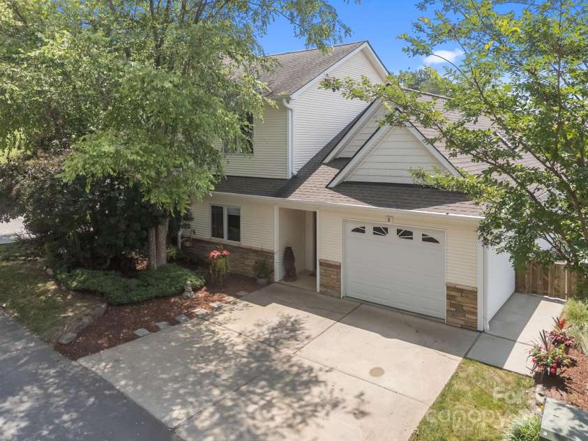 8 Beekeeper Trail, Swannanoa, NC 28778.  MLS# CAR4280414, YatesRealty ID 32396. Garage, 2 car parking as well as overflow parking-