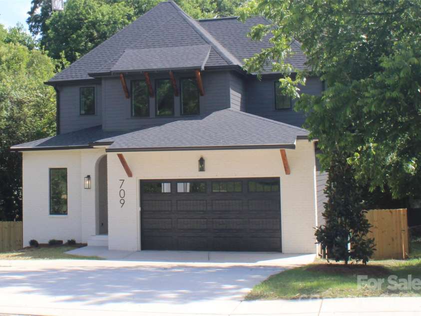 809 Norris Avenue, Charlotte, NC 28206.  MLS# CAR4387016, YatesRealty ID 32396. 