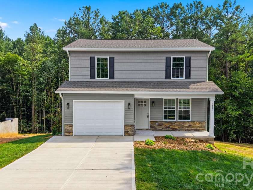 5118 Hanging Rock Court, Hickory, NC 28601.  MLS# CAR4396141, YatesRealty ID 32397. 